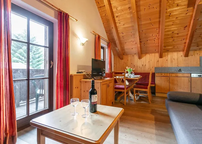 Schweizerhof Apfelrose Apartmán *